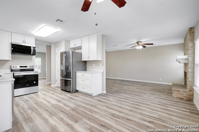 Image 14 of 28 For 7103 Spring Point