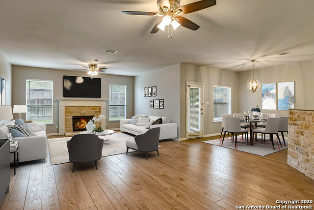 Image 4 of 21 For 133 Deerwood Oaks