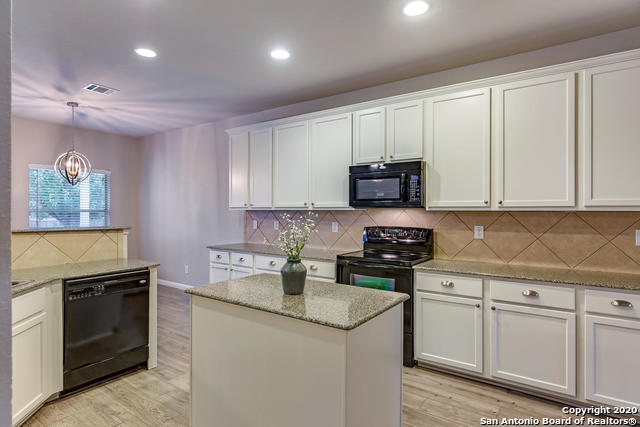 Image 7 of 21 For 133 Deerwood Oaks