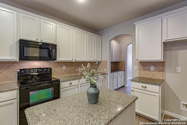 Image 9 of 21 For 133 Deerwood Oaks