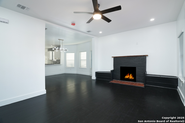 Image 7 of 38 For 1222 Hays  