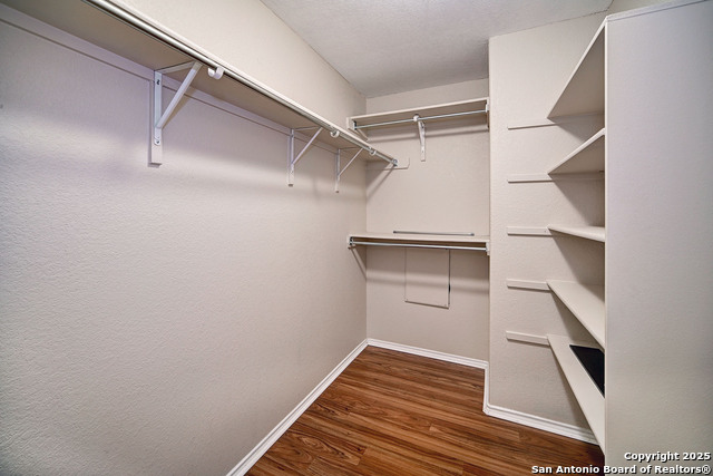 Image 16 of 29 For 6306 Loyola Bch