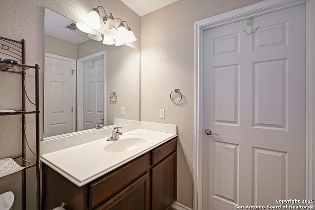 Image 17 of 29 For 6306 Loyola Bch