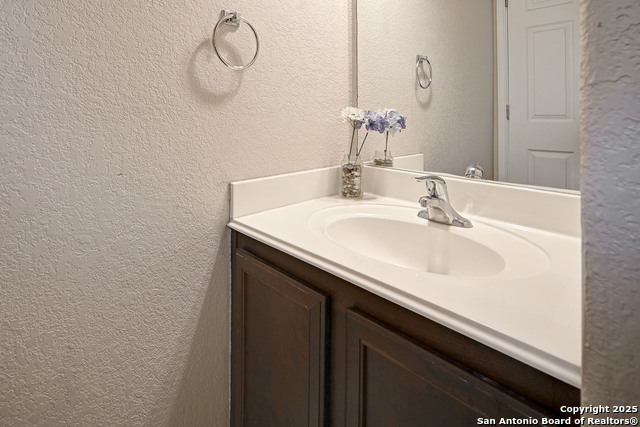 Image 7 of 29 For 6306 Loyola Bch