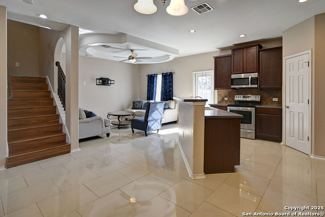 Image 8 of 29 For 6306 Loyola Bch