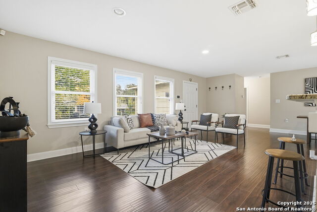 Image 4 of 18 For 3122 Shady Springs