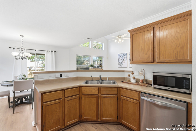 Image 11 of 30 For 8931 Arch Brg