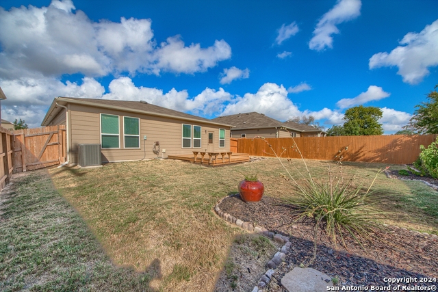 Image 23 of 25 For 10606 Century Farm