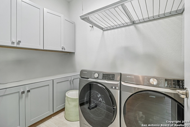 Listing photo id 20 for 22907 Grande Vista