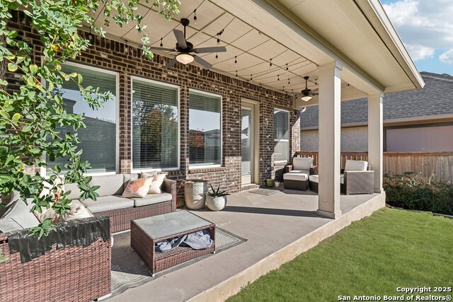 Listing photo id 37 for 22907 Grande Vista