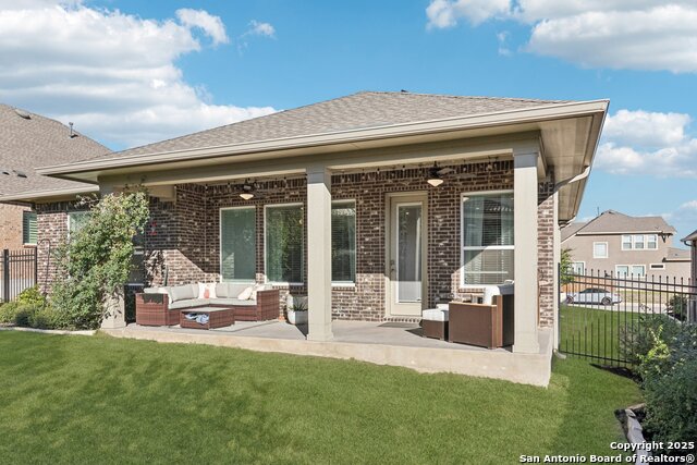 Listing photo id 40 for 22907 Grande Vista