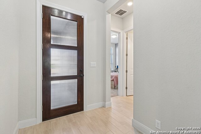 Listing photo id 6 for 22907 Grande Vista