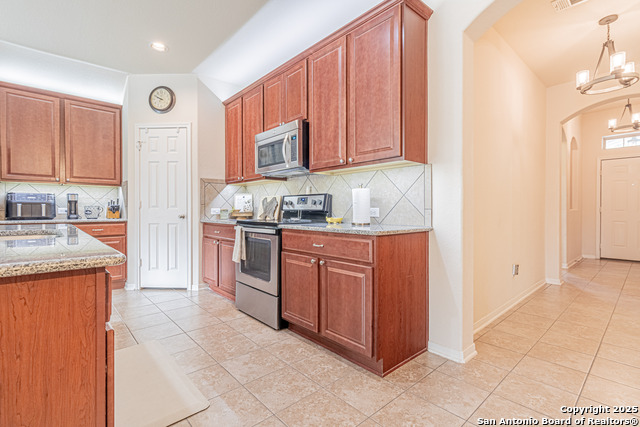 Image 6 of 24 For 159 Brook View