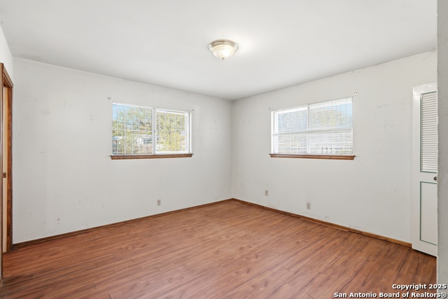 Image 11 of 15 For 5519 Crystal Valley St