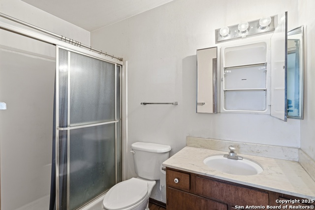 Image 12 of 15 For 5519 Crystal Valley St