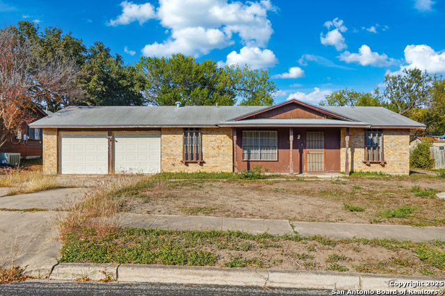 Image 2 of 15 For 5519 Crystal Valley St