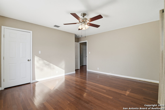 Image 29 of 35 For 415 Calumet