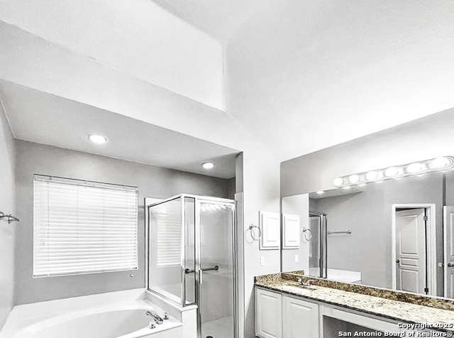 Listing photo id 4 for 10462 Trailway Oak