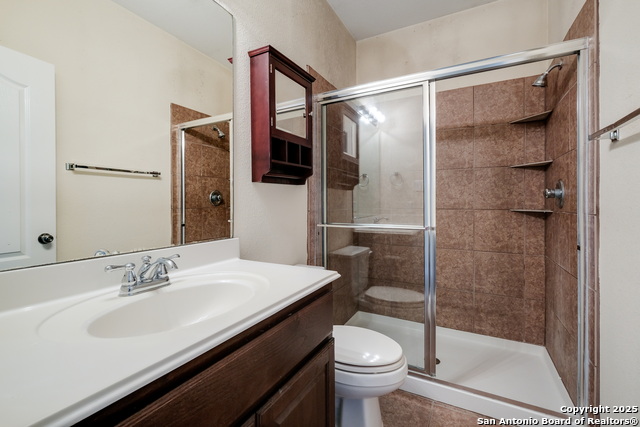 Image 29 of 38 For 18706 Desert Flower