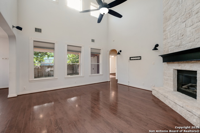 Image 6 of 38 For 18706 Desert Flower