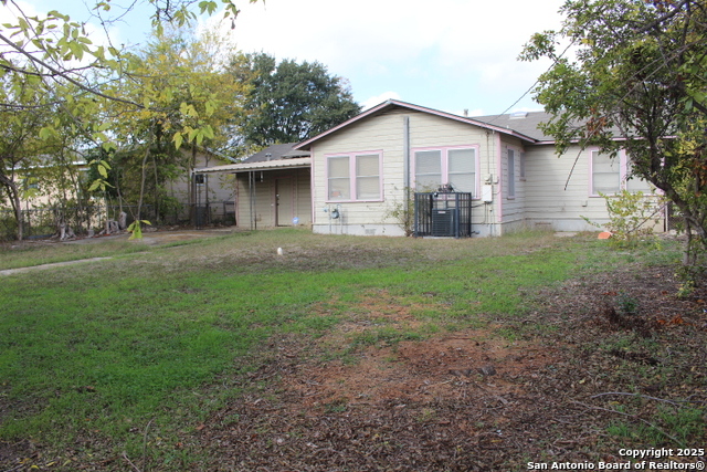 Image 12 of 14 For 2630 Huisache Ave W