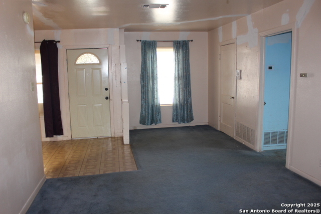 Image 5 of 14 For 2630 Huisache Ave W