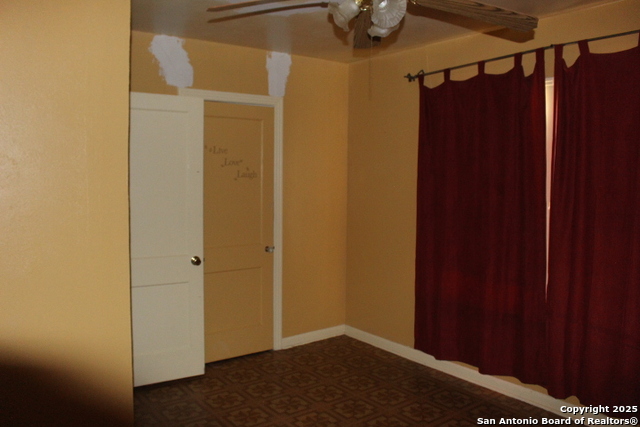 Image 8 of 14 For 2630 Huisache Ave W