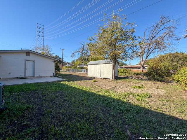 Image 21 of 22 For 157 Latch