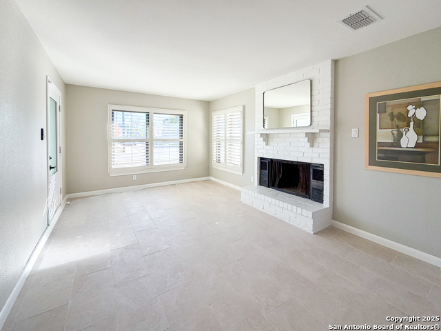 Image 4 of 22 For 157 Latch