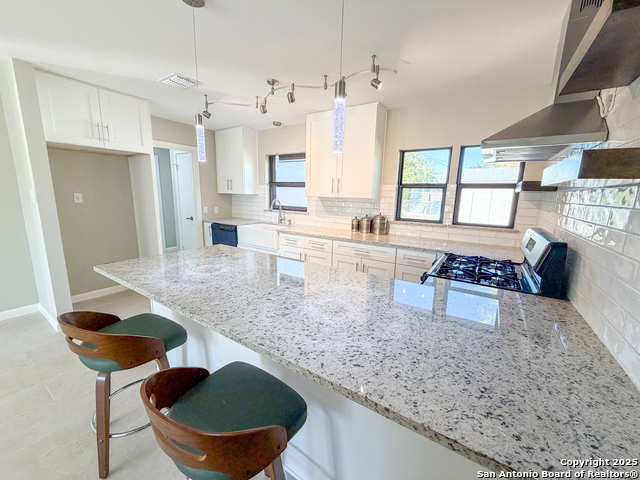 Image 7 of 22 For 157 Latch