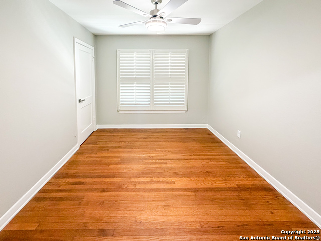 Image 9 of 22 For 157 Latch