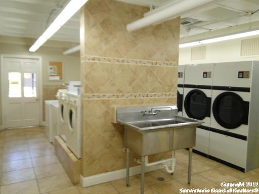 Image 11 of 12 For 8401 New Braunfels Ave N 209