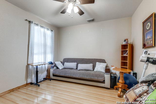 Listing photo id 14 for 9442 Sage Terrace