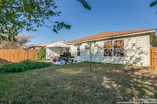 Listing photo id 21 for 9442 Sage Terrace
