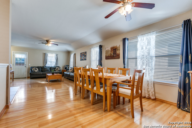 Listing photo id 6 for 9442 Sage Terrace