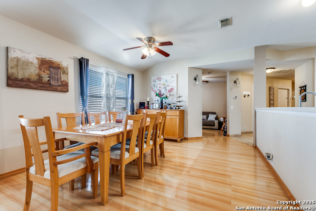 Listing photo id 7 for 9442 Sage Terrace