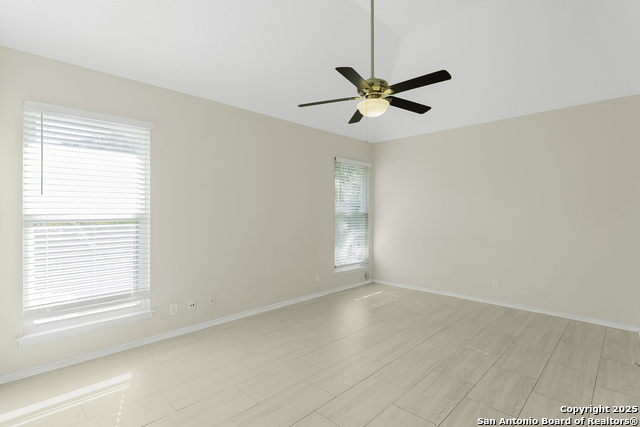 Image 11 of 20 For 5870 Spring Cabin