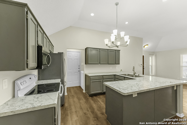 Image 6 of 20 For 5870 Spring Cabin