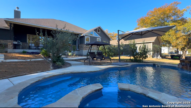 Image 2 of 36 For 129 Crescent Ridge