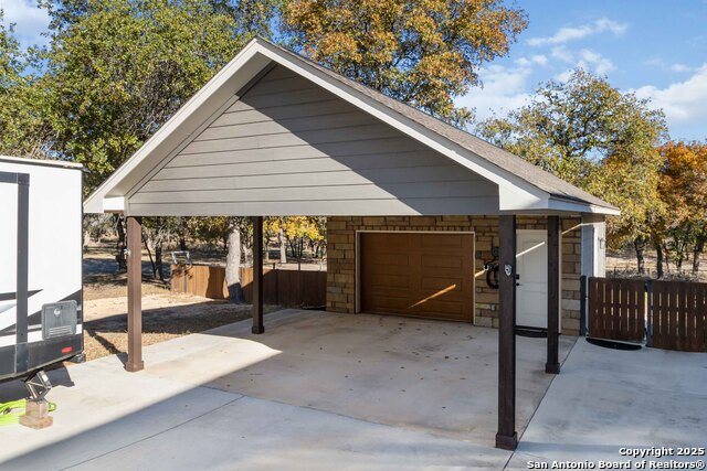 Image 32 of 36 For 129 Crescent Ridge