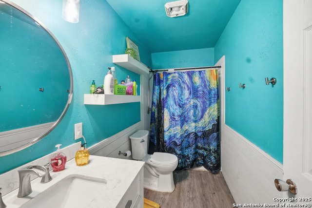 Image 17 of 27 For 235 Meadow