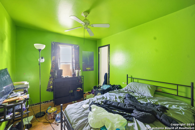 Image 18 of 27 For 235 Meadow