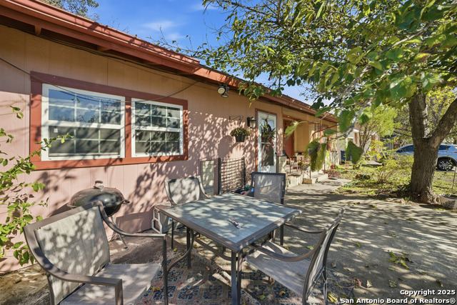 Image 5 of 27 For 235 Meadow