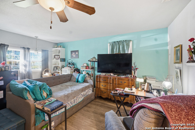 Image 7 of 27 For 235 Meadow