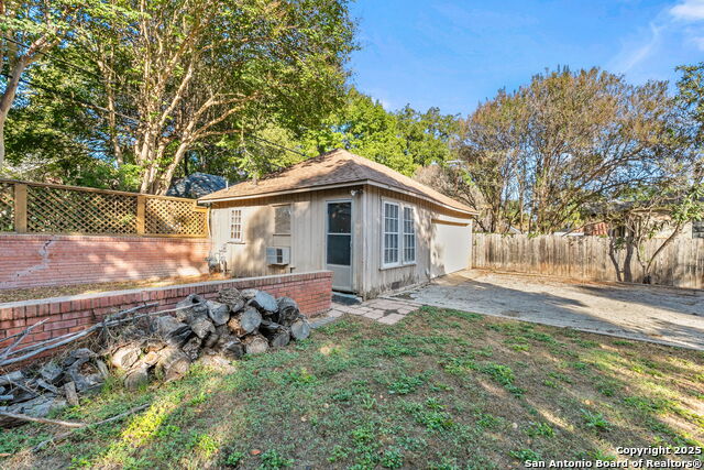 Image 16 of 19 For 231 Belvidere