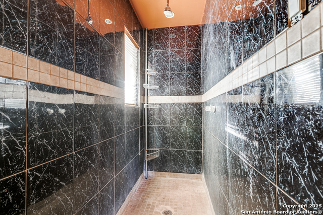 Image 24 of 25 For 1022 Hamilton S