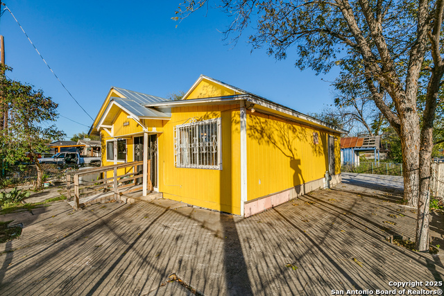 Image 3 of 25 For 1022 Hamilton S