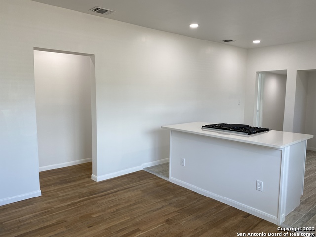 Image 12 of 30 For 202 Mccauley Blvd