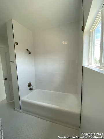 Image 17 of 30 For 202 Mccauley Blvd