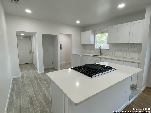 Image 20 of 30 For 202 Mccauley Blvd